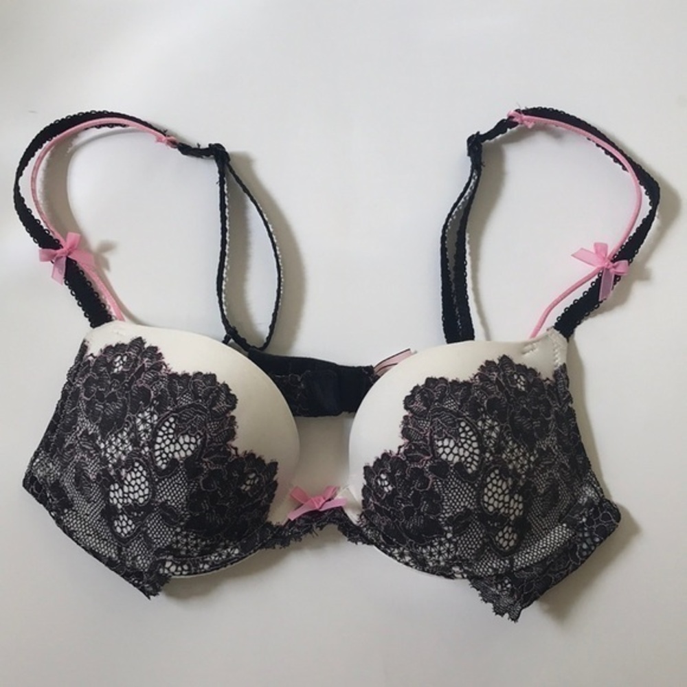 Victoria’s secrets New Dream Angels Push up bra Sz 32B